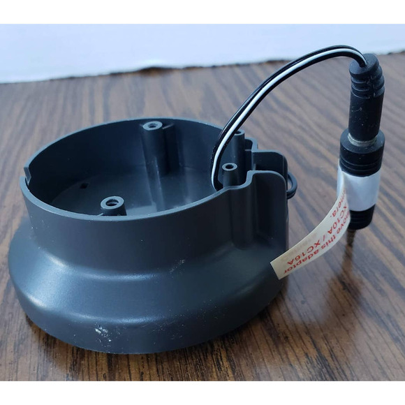 X-10 2.4GHz Wireless Color Camera Battery Pack - Picture 2 of 7